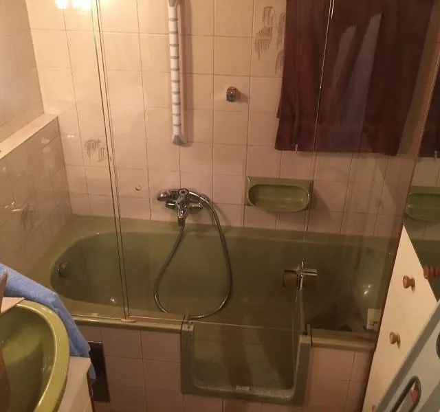 Badewannentür