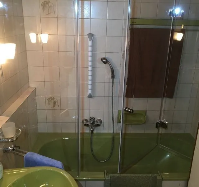 Badewannentür