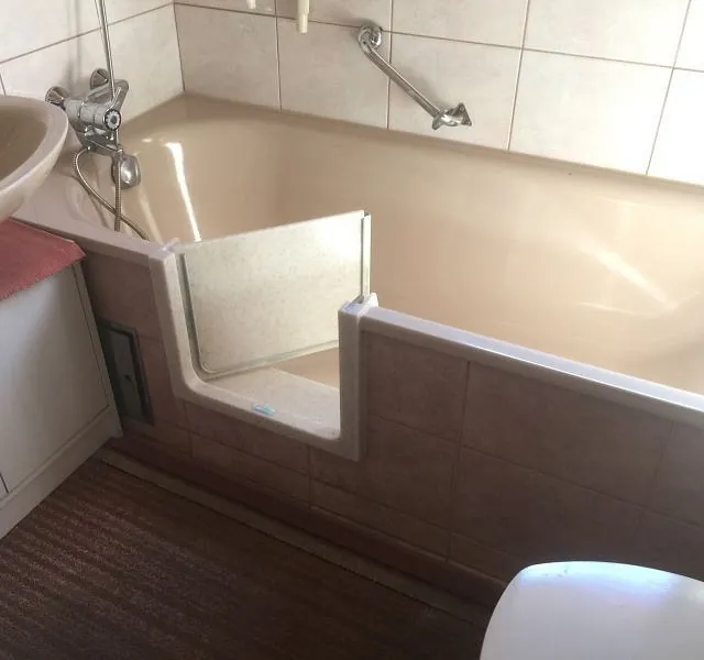 Badewannentür